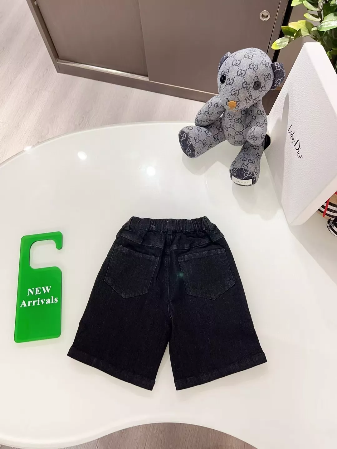 디올 로고 포인트 블랙 데님 반바지 상세 이미지 7