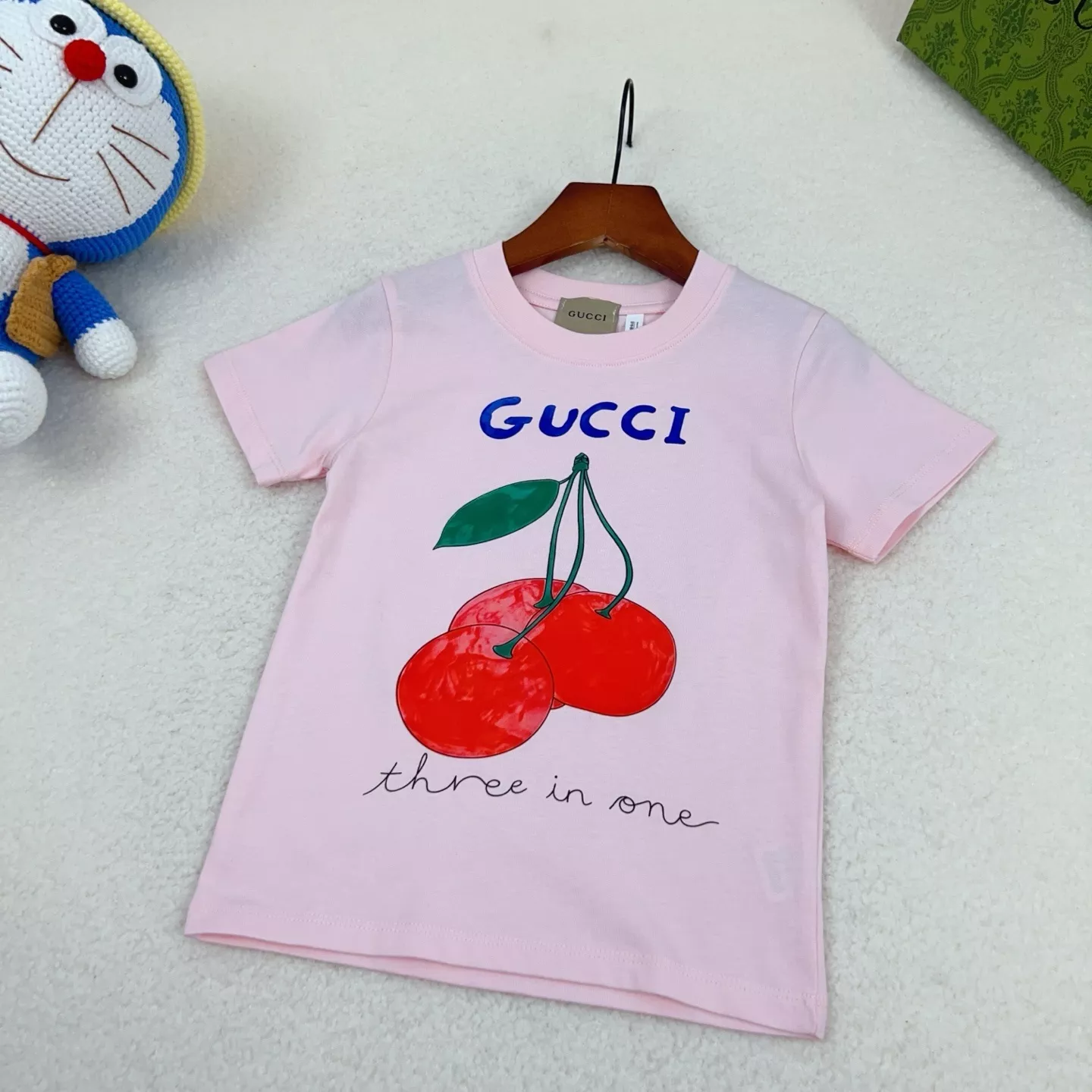 구찌 체리 프린트 라운드 반소매 티셔츠 상세 이미지 3