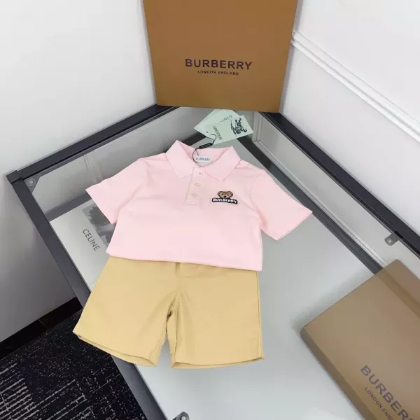버버리 키즈 베어 자수 폴로 반바지 세트