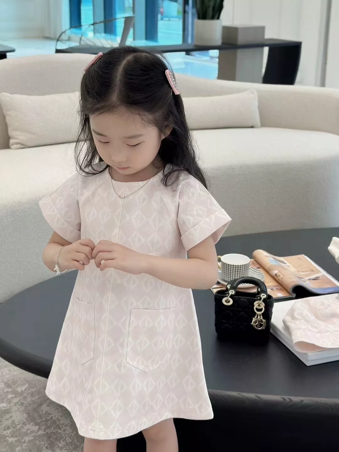 디올 아동 핑크 자카드 반소매 원피스 상세 이미지 25