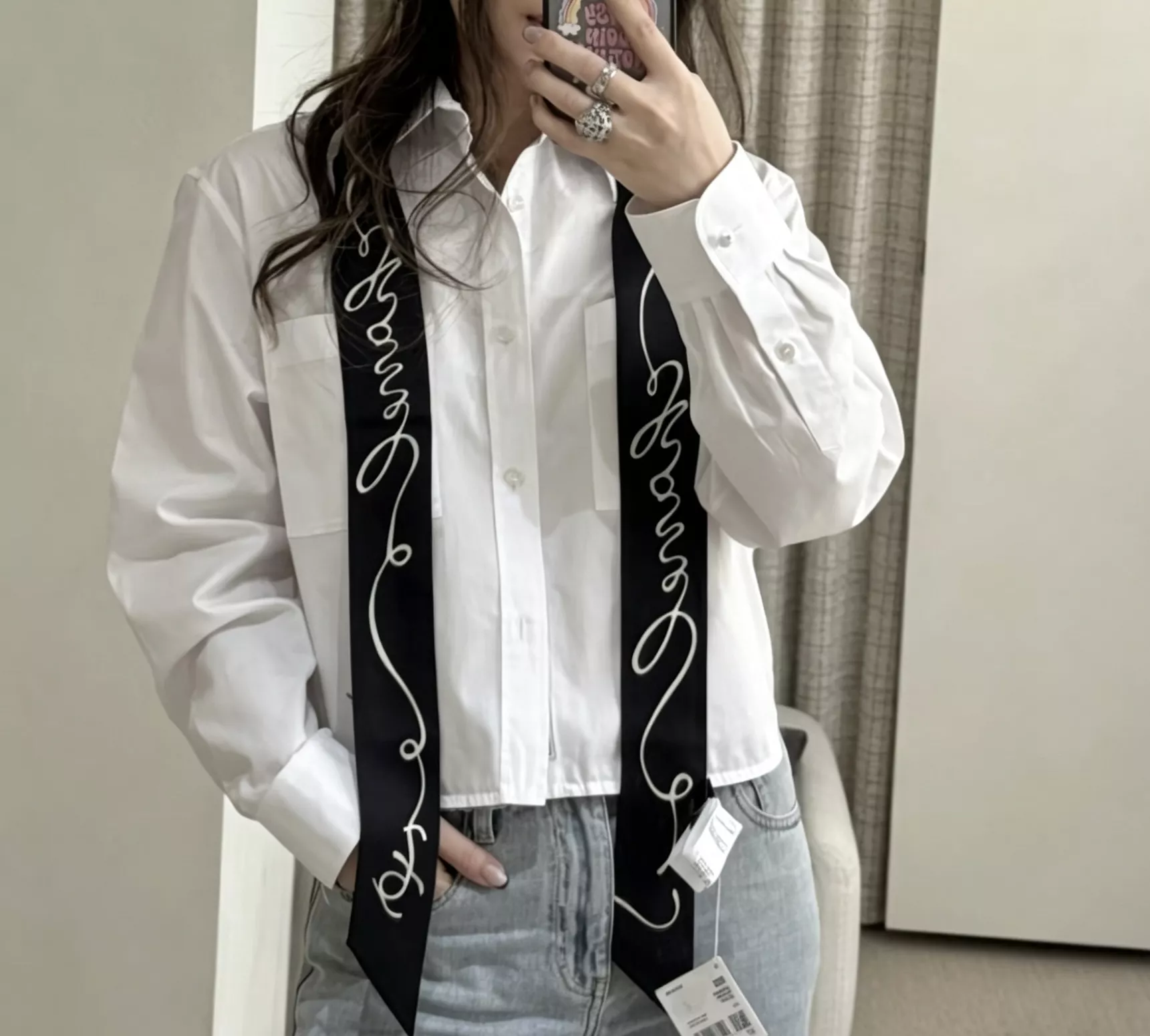 샤넬 실크 레터링 포인트 스카프 상세 이미지 19