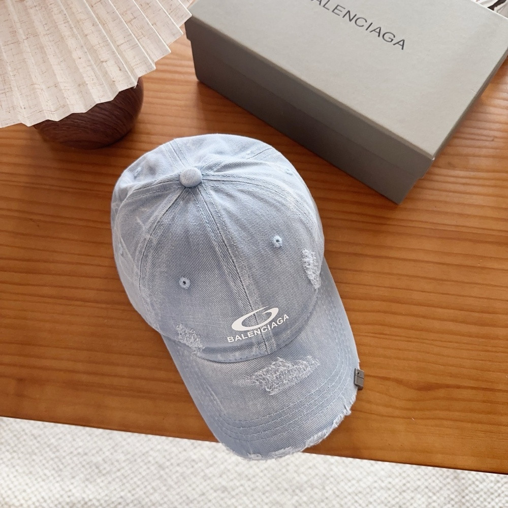 발렌시아가 자수 로고 레터링 캡