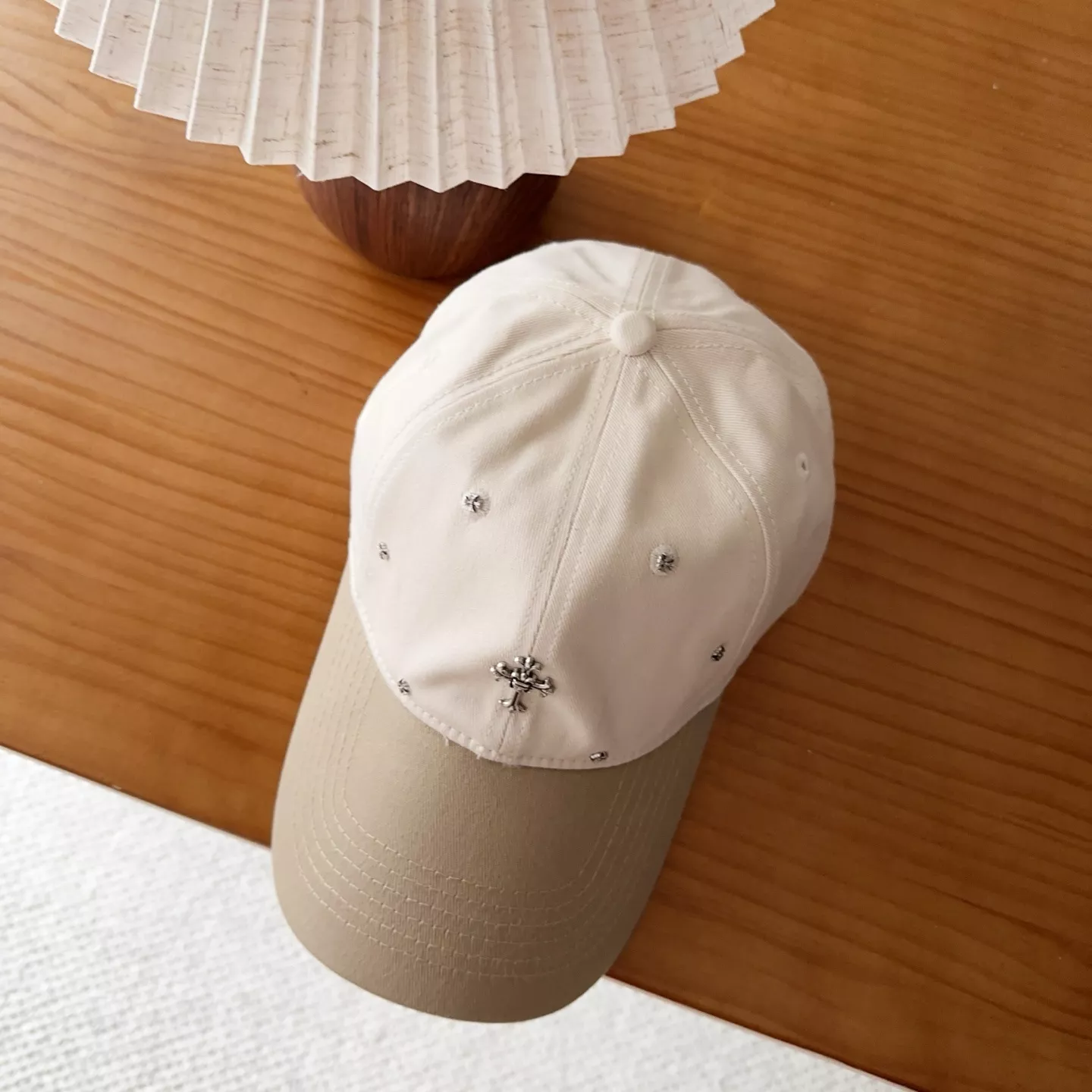 크롬하츠 빈티지 디스트로이드 배색 캡 상세 이미지 4