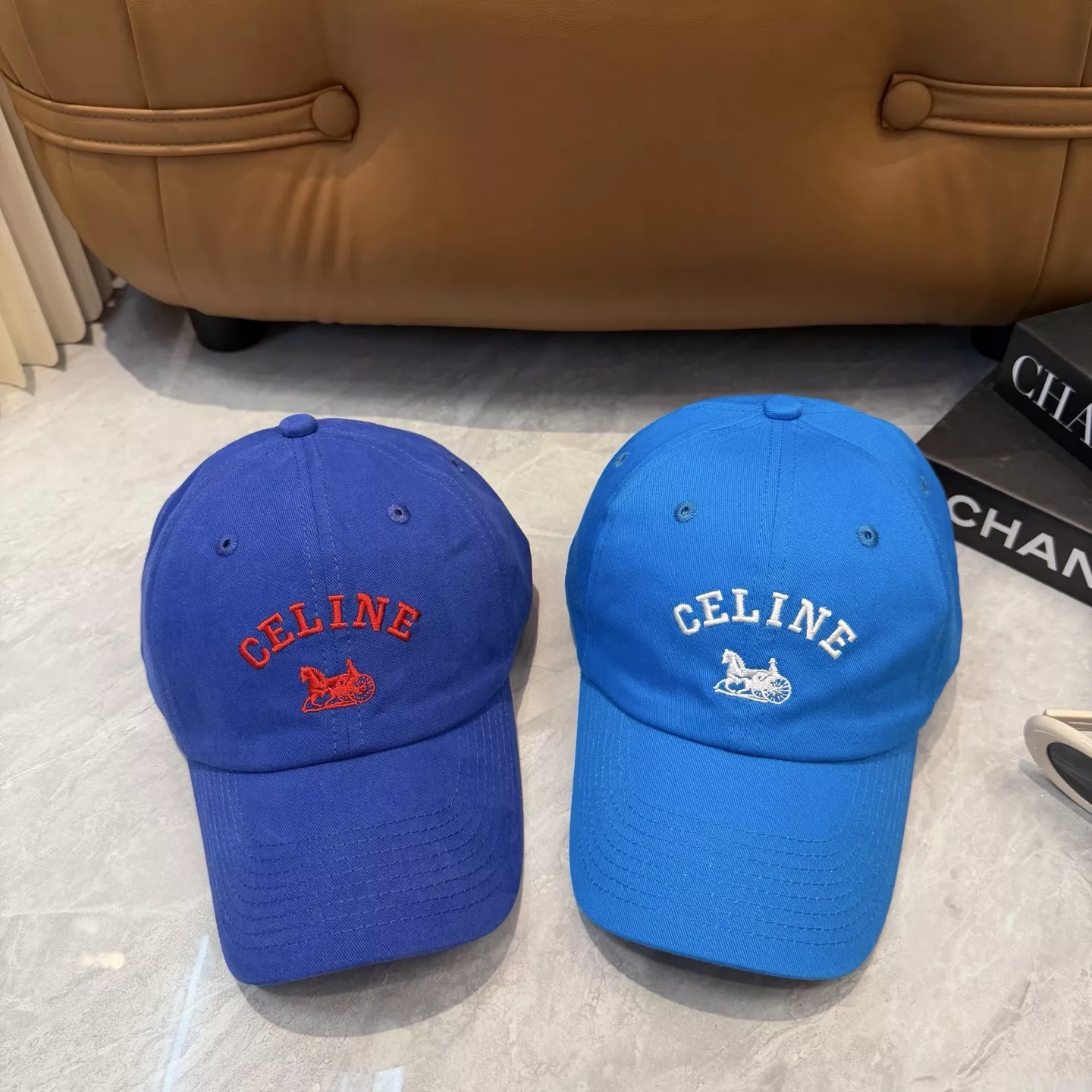 셀린느 C 로고 자수 베이스볼 캡 상세 이미지 8