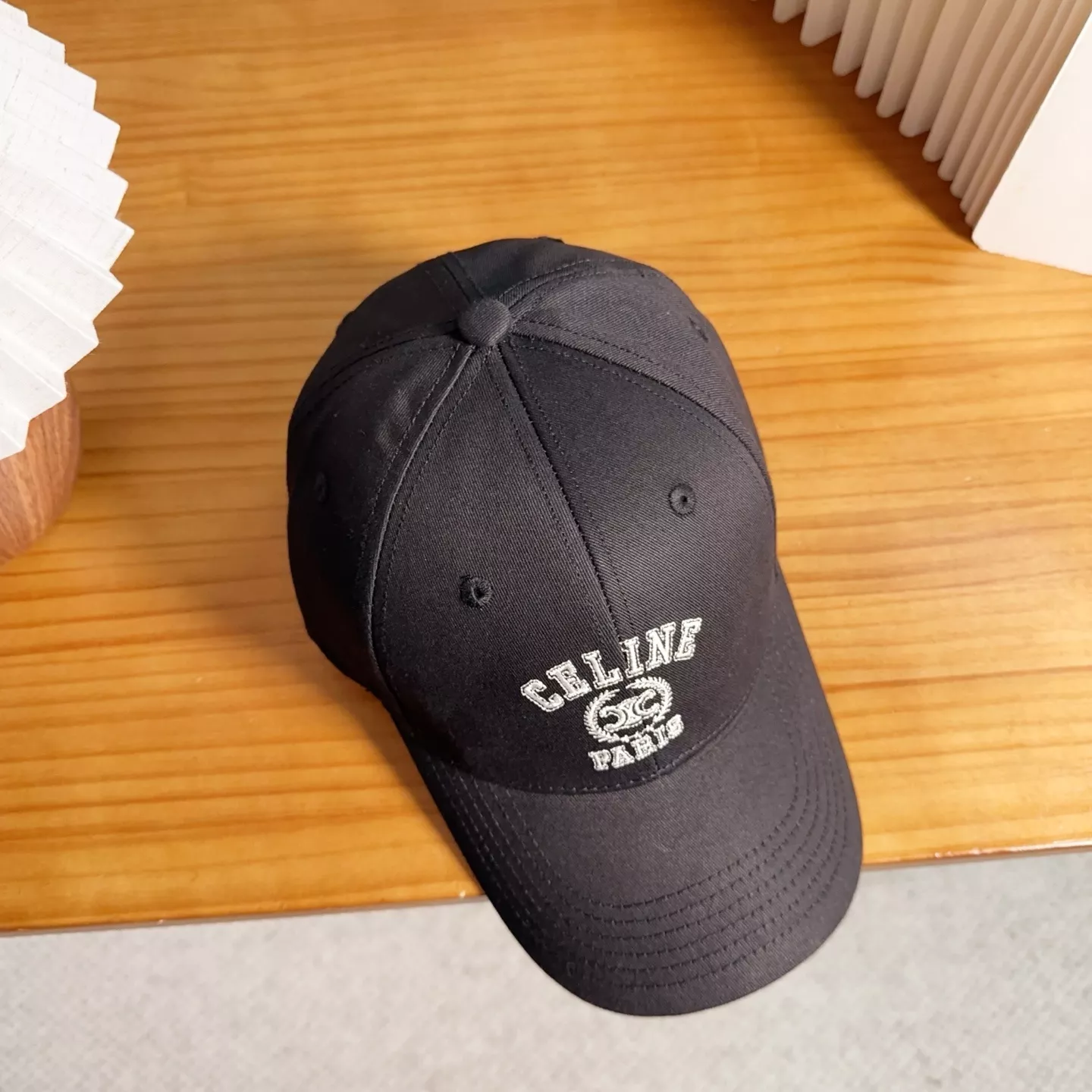 셀린느 로고 자수 클래식 캡 상세 이미지 2