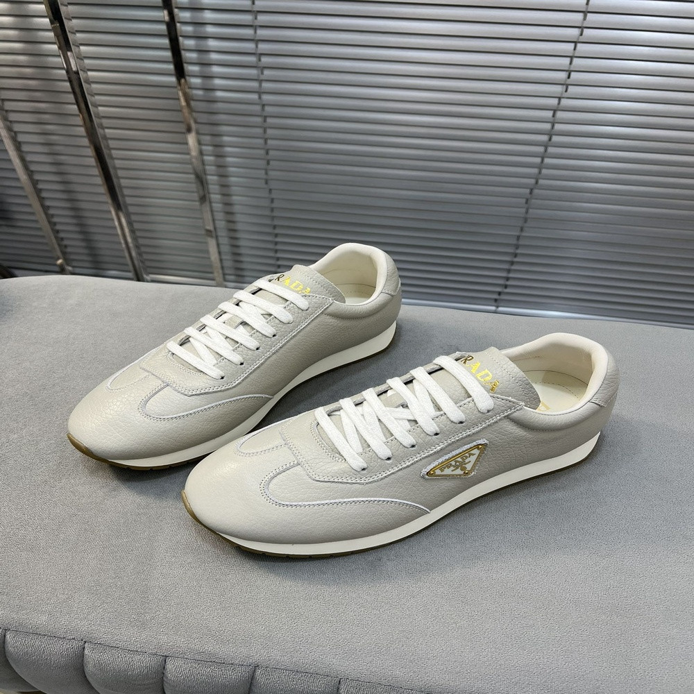 프라다 친환경 가죽 하이탑 슈즈