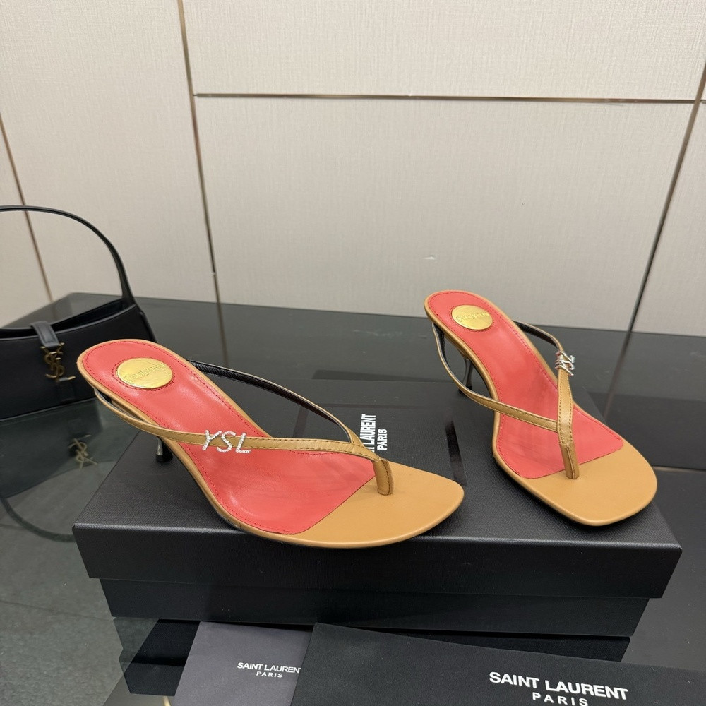 입생로랑 YSL 메탈 로고 힐 쪼리