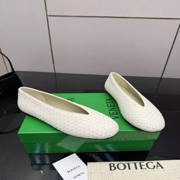 보테가베네타 로사 발레리나 슈즈