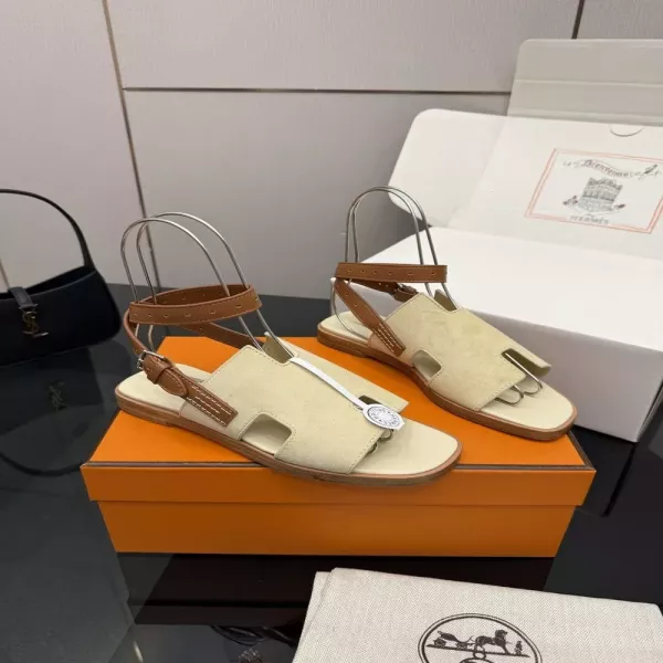 에르메스 켈리 버클 포인트 샌들