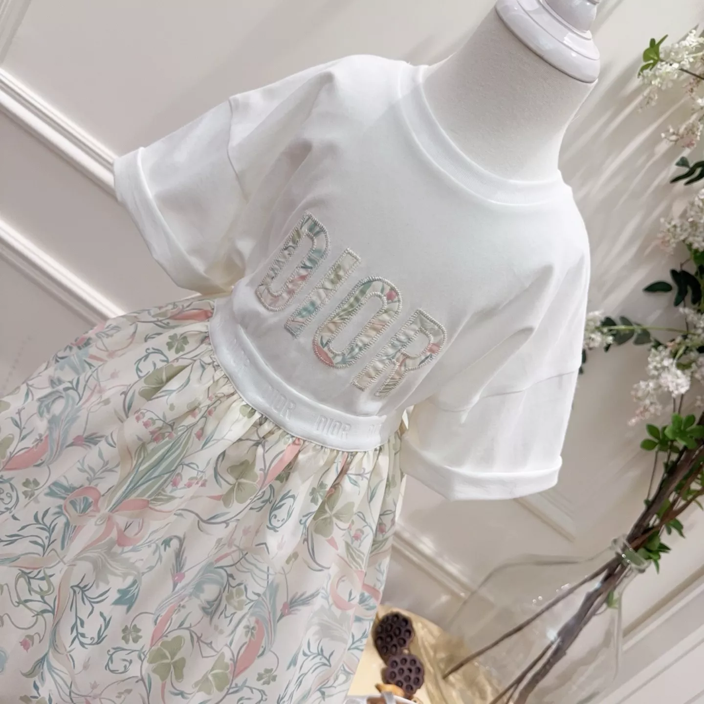 body_ca3db6b82336a90a.webp