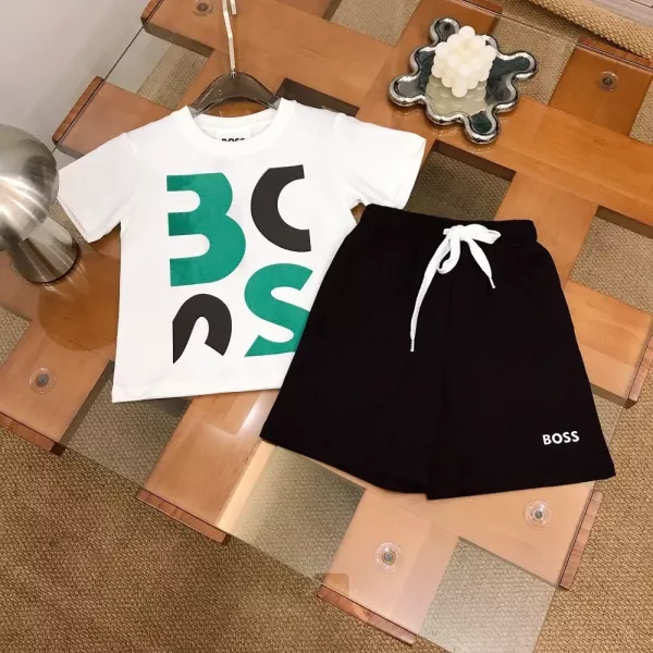 보스 아동 배색 로고 반팔 반바지 세트