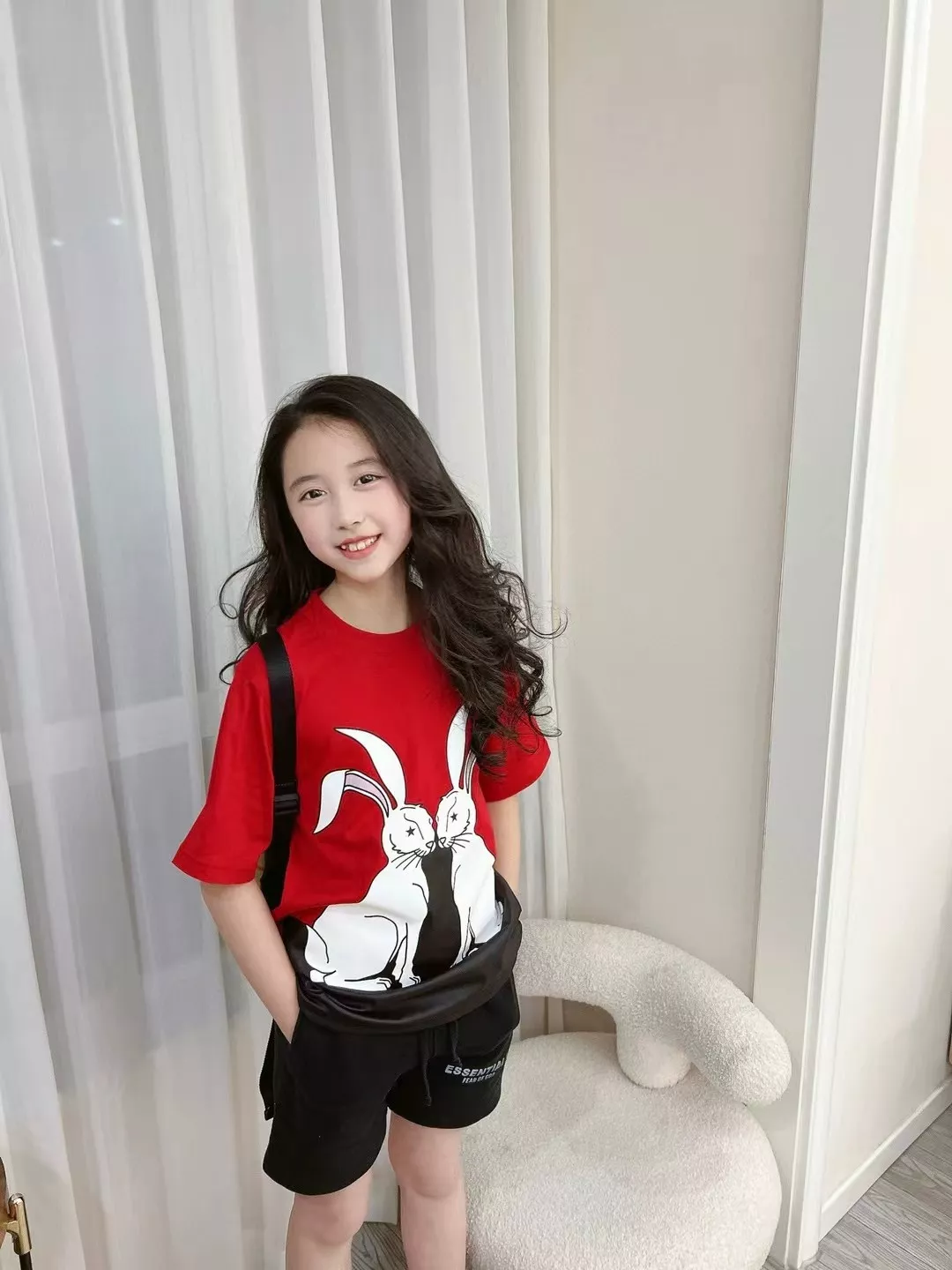 버버리 토끼 프린트 코튼 반소매 티셔츠 상세 이미지 15