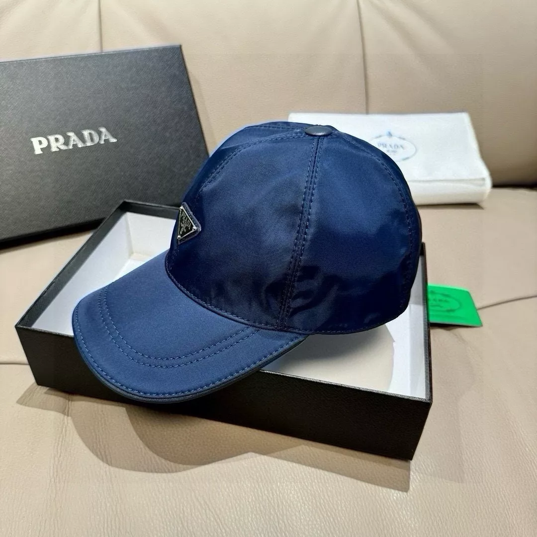 프라다 클래식 삼각 로고 볼캡 상세 이미지 2