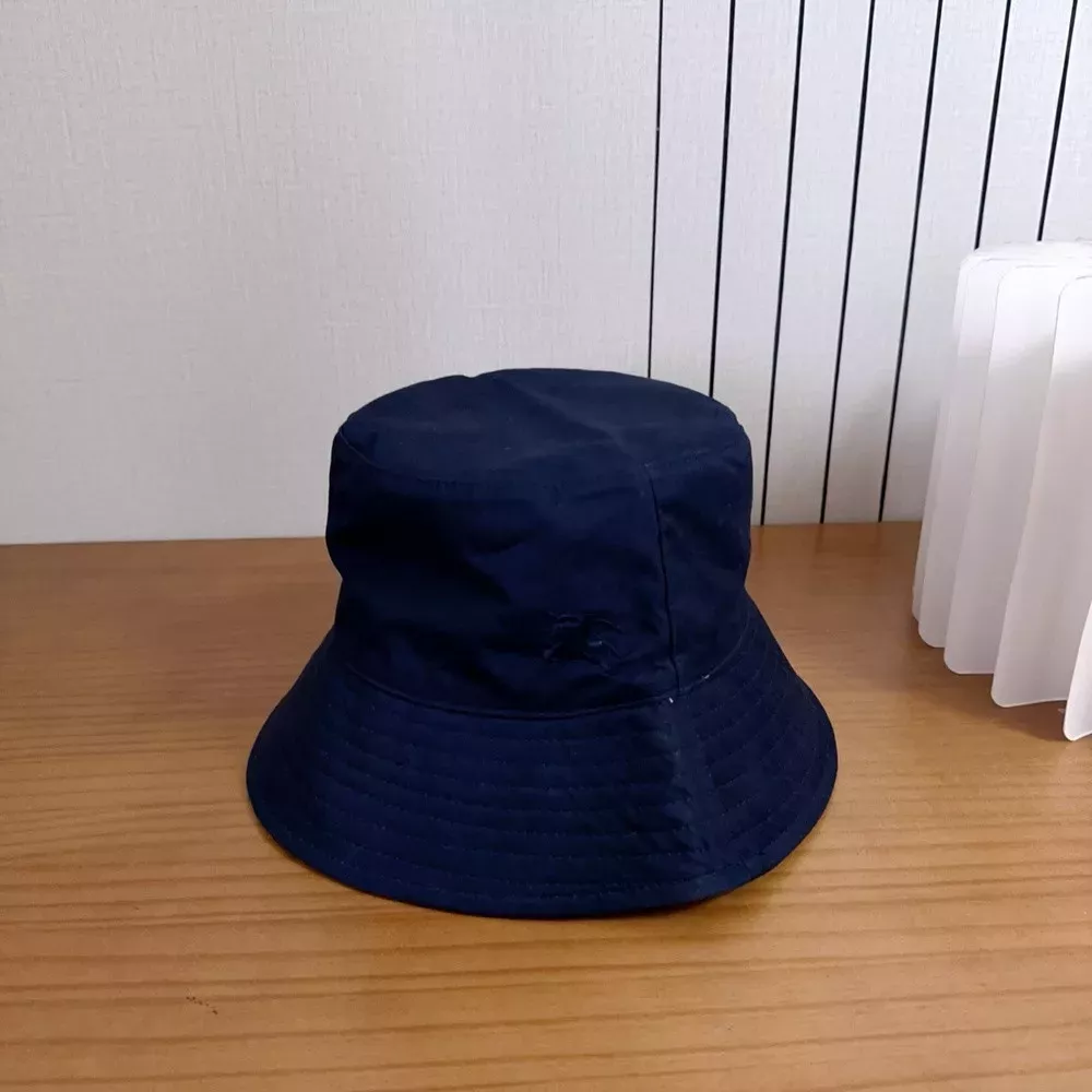버버리 영국풍 공용 버킷 모자