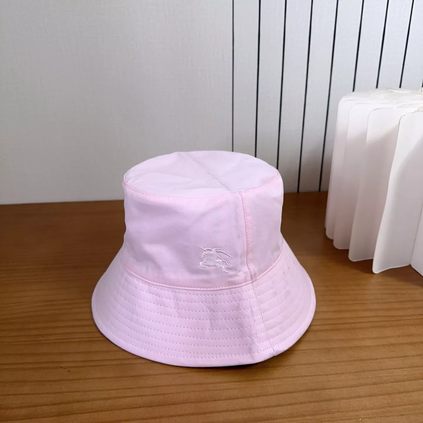 버버리 영국풍 캐주얼 버킷 모자 상세 이미지 1
