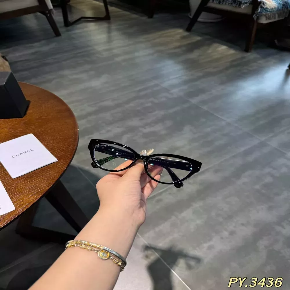샤넬 하트 장식 블루라이트 안경테
