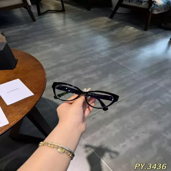 샤넬 하트 장식 블루라이트 안경테