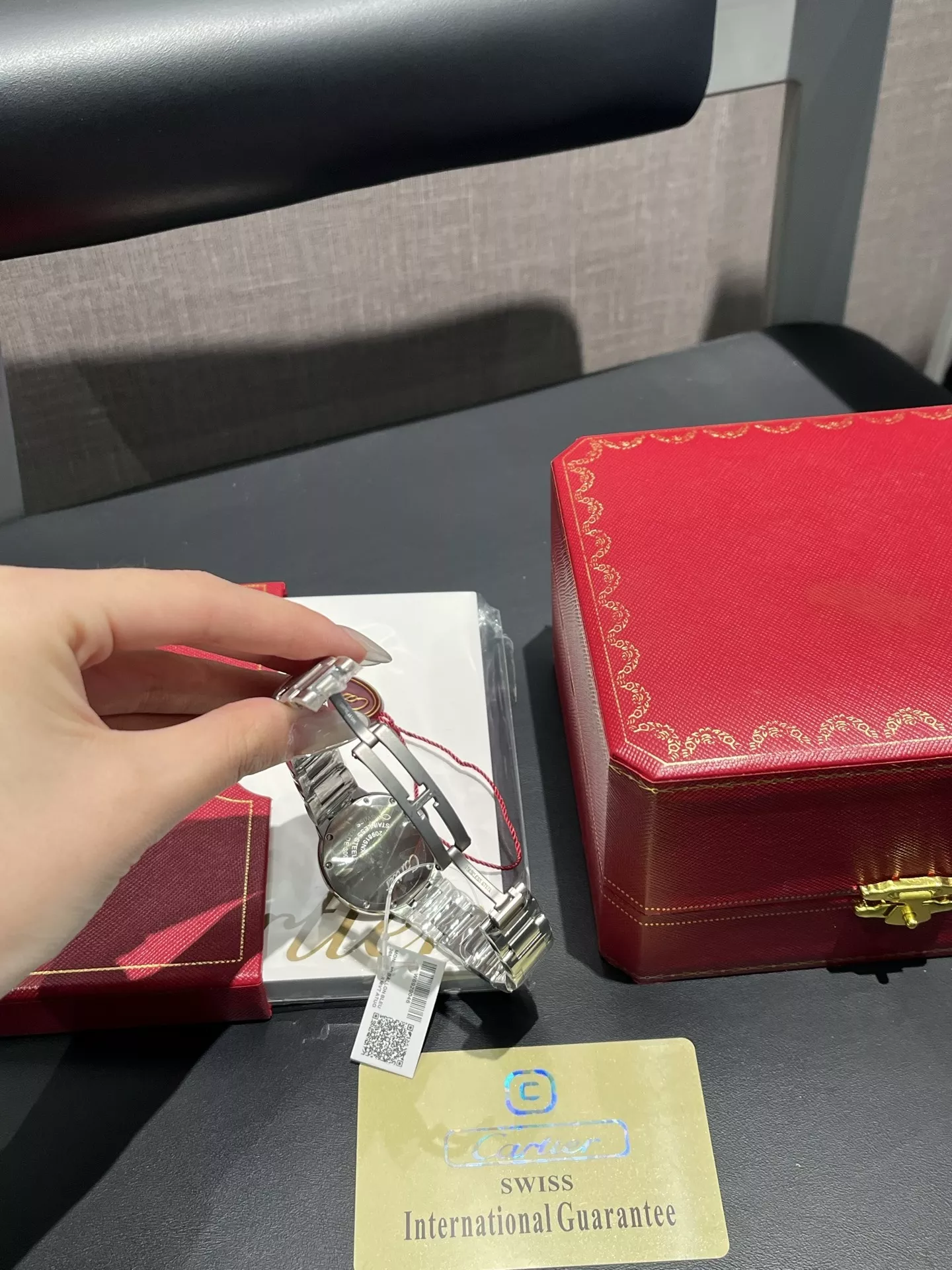 까르띠에 블루 벌룬 스틸 밴드 손목시계 상세 이미지 9
