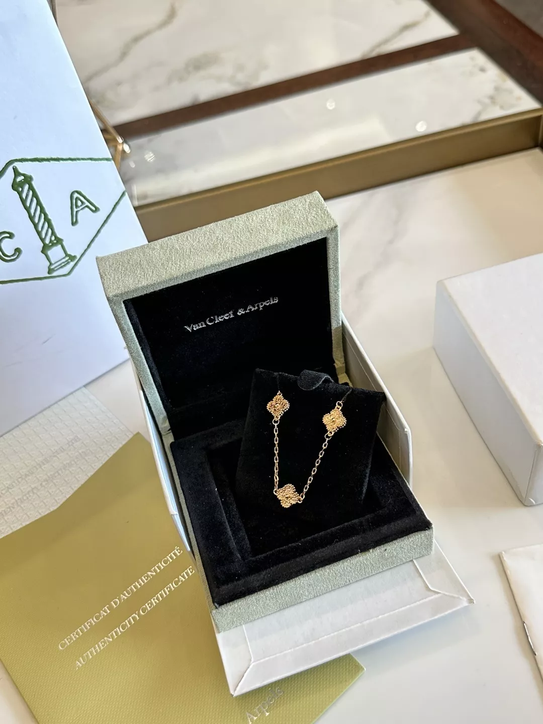 반클리프아펠 네잎클로버 십화 목걸이 상세 이미지 2
