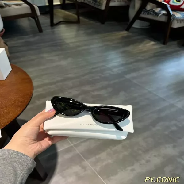 젠틀몬스터 복고 캣아이 선글라스