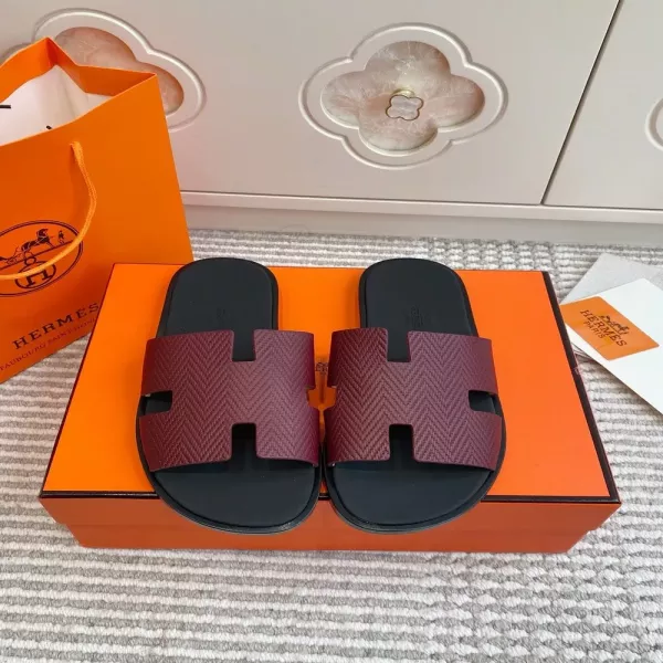 에르메스 H 컷팅 레더 슬리퍼
