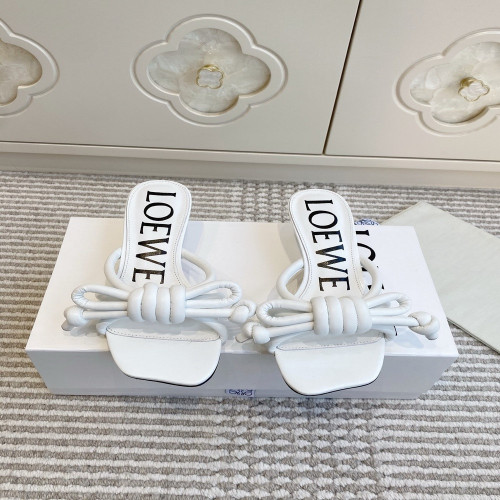 로에베 리본 장식 캣힐 샌들