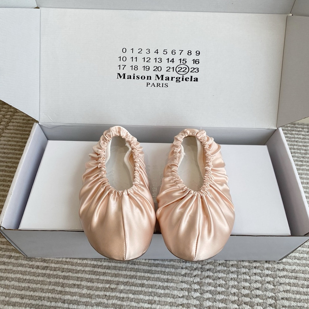 메종마르지엘라 클래식 주름 발레리나 슈즈