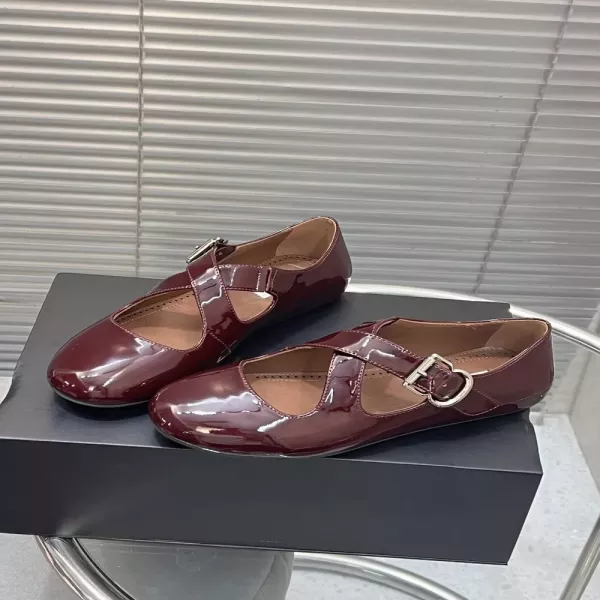 알라이아 로마풍 크로스 스트랩 발레 슈즈