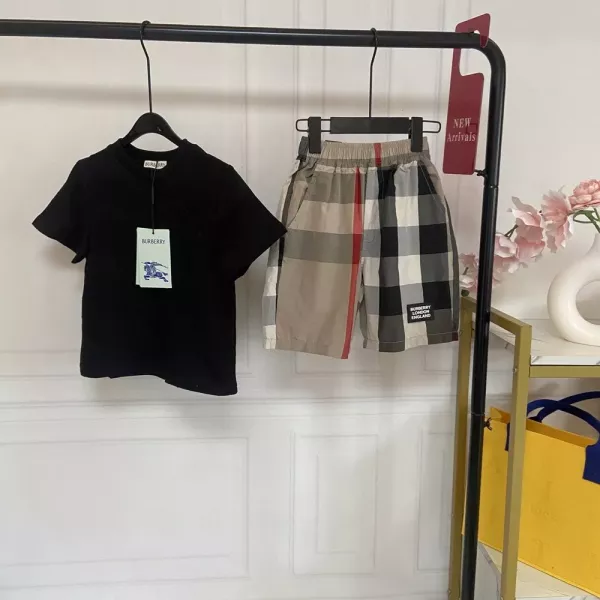 버버리 아동 클래식 체크 반소매 세트