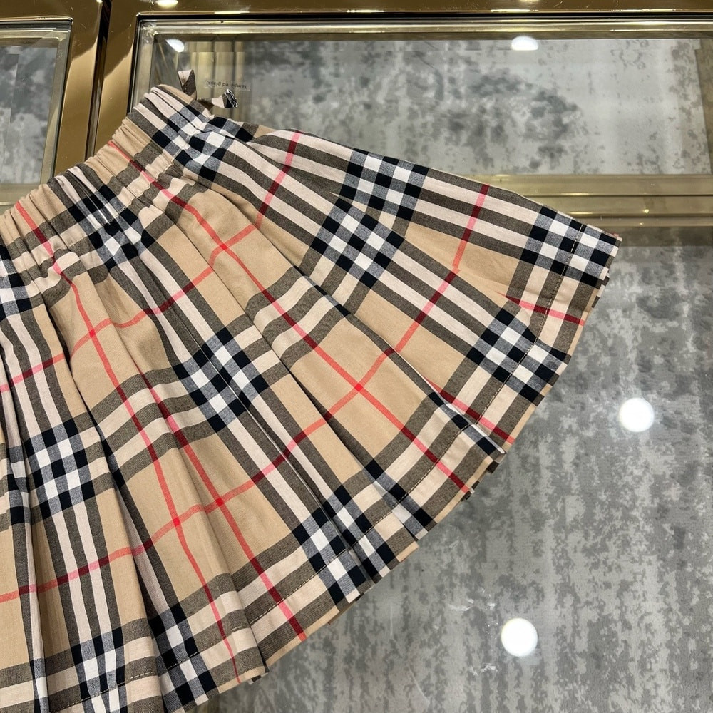 버버리 체크 플리츠 스커트
