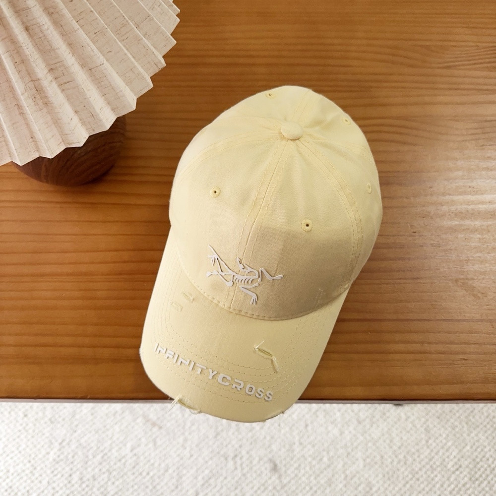 아크테릭스 자수 로고 베이스볼 캡