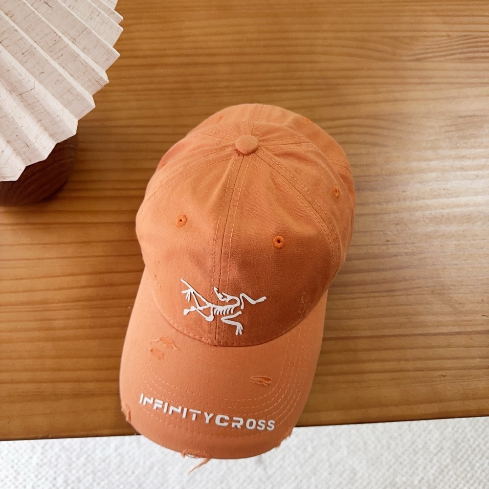 아크테릭스 자수 로고 캐주얼 캡