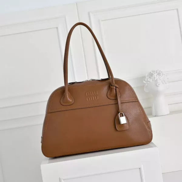 미우미우 비방 빈티지 볼링 실루엣 백
