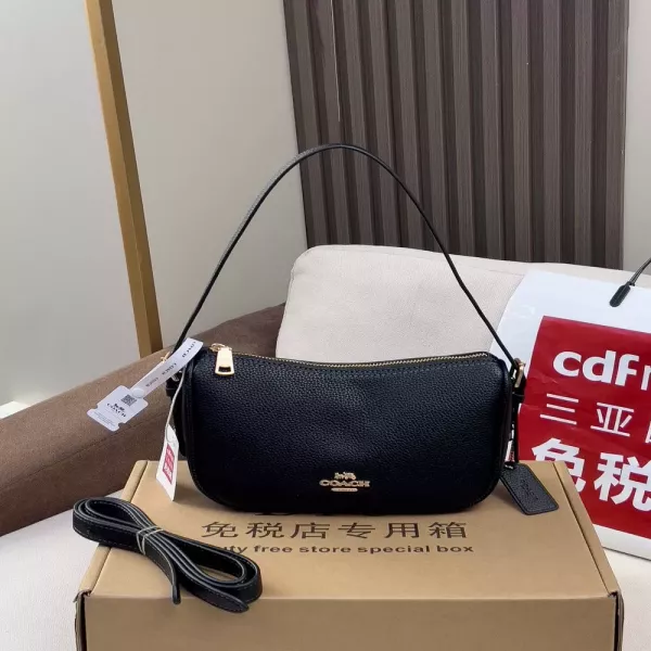 코치 카일리 23 호보 스타일 가방