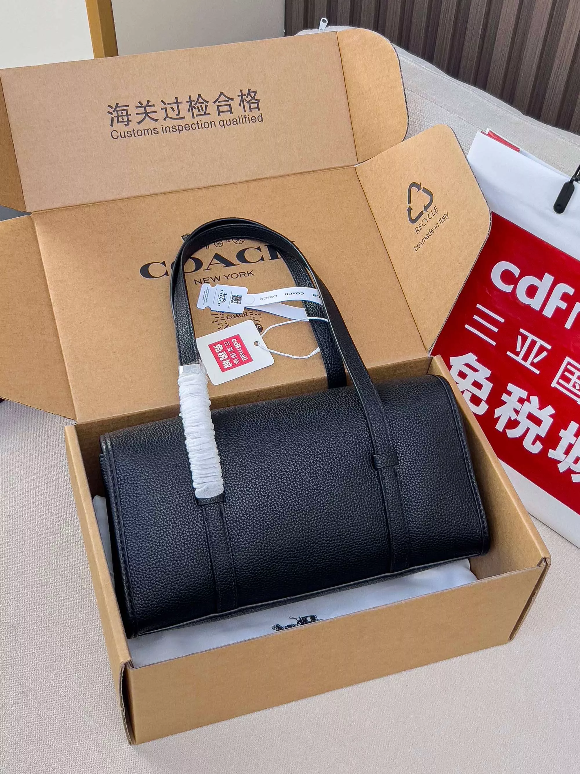 코치 브리짓 플랩 숄더백 상세 이미지 1