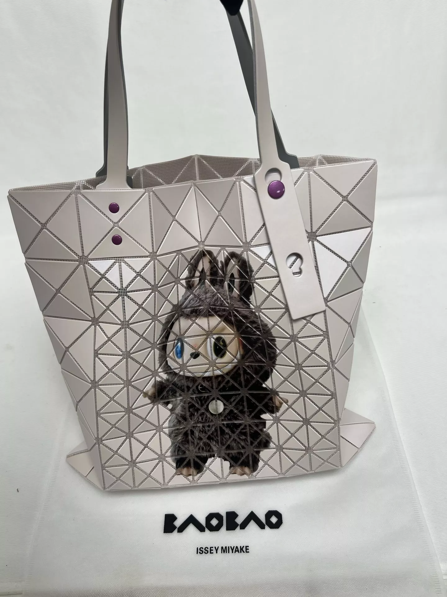 이세이미야케 라부부 콜라보 6칸 패턴 백 상세 이미지 5