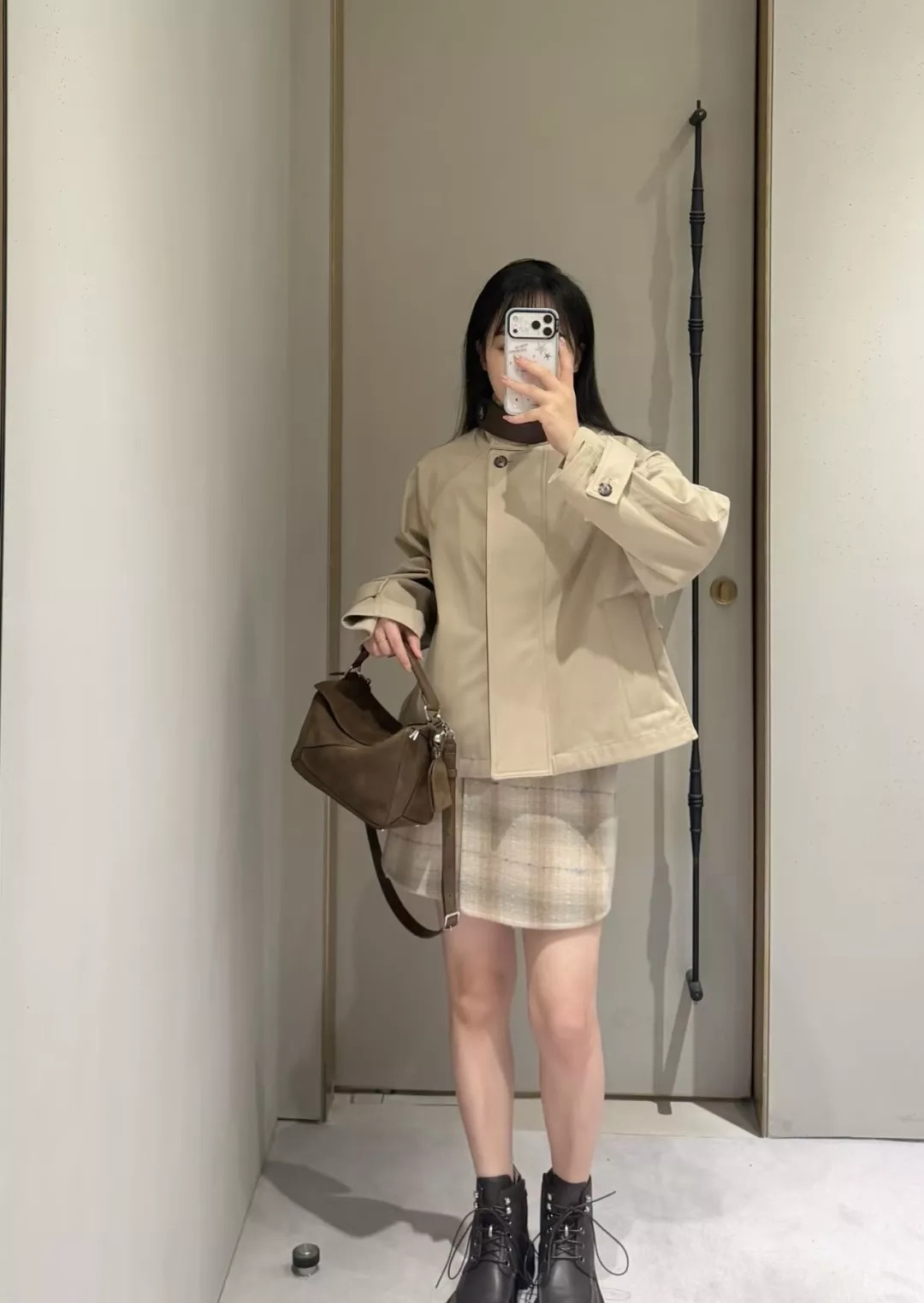 로에베 카키 배색 카라 재킷 스커트 세트 상세 이미지 20