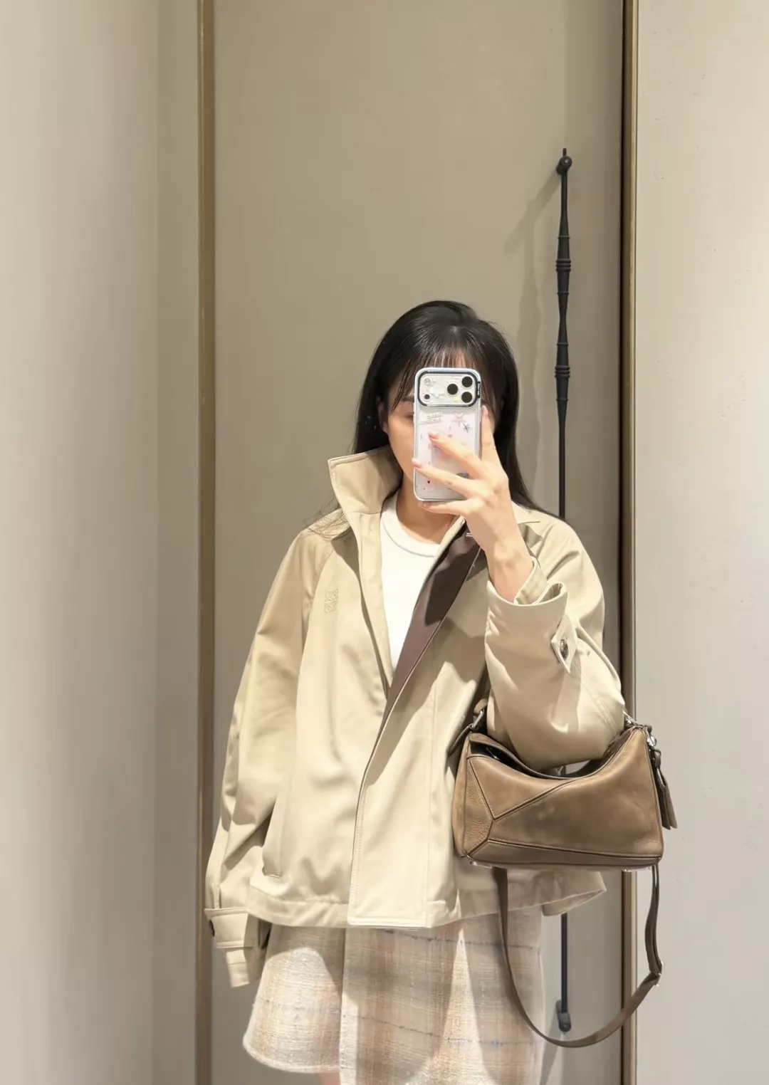로에베 카키 배색 카라 재킷 스커트 세트 상세 이미지 21