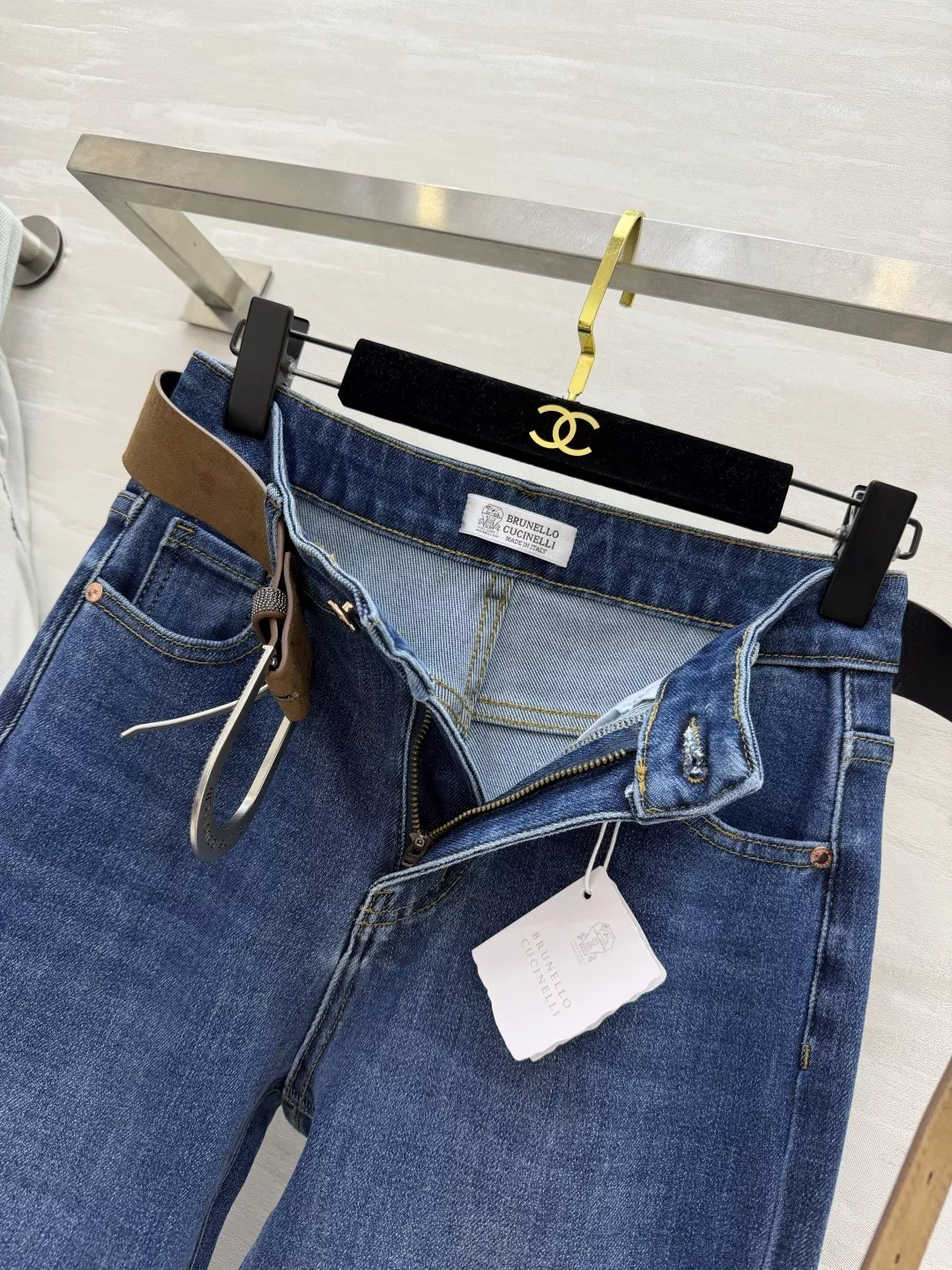 브루넬로쿠치넬리 워싱 부츠컷 데님 팬츠 상세 이미지 6