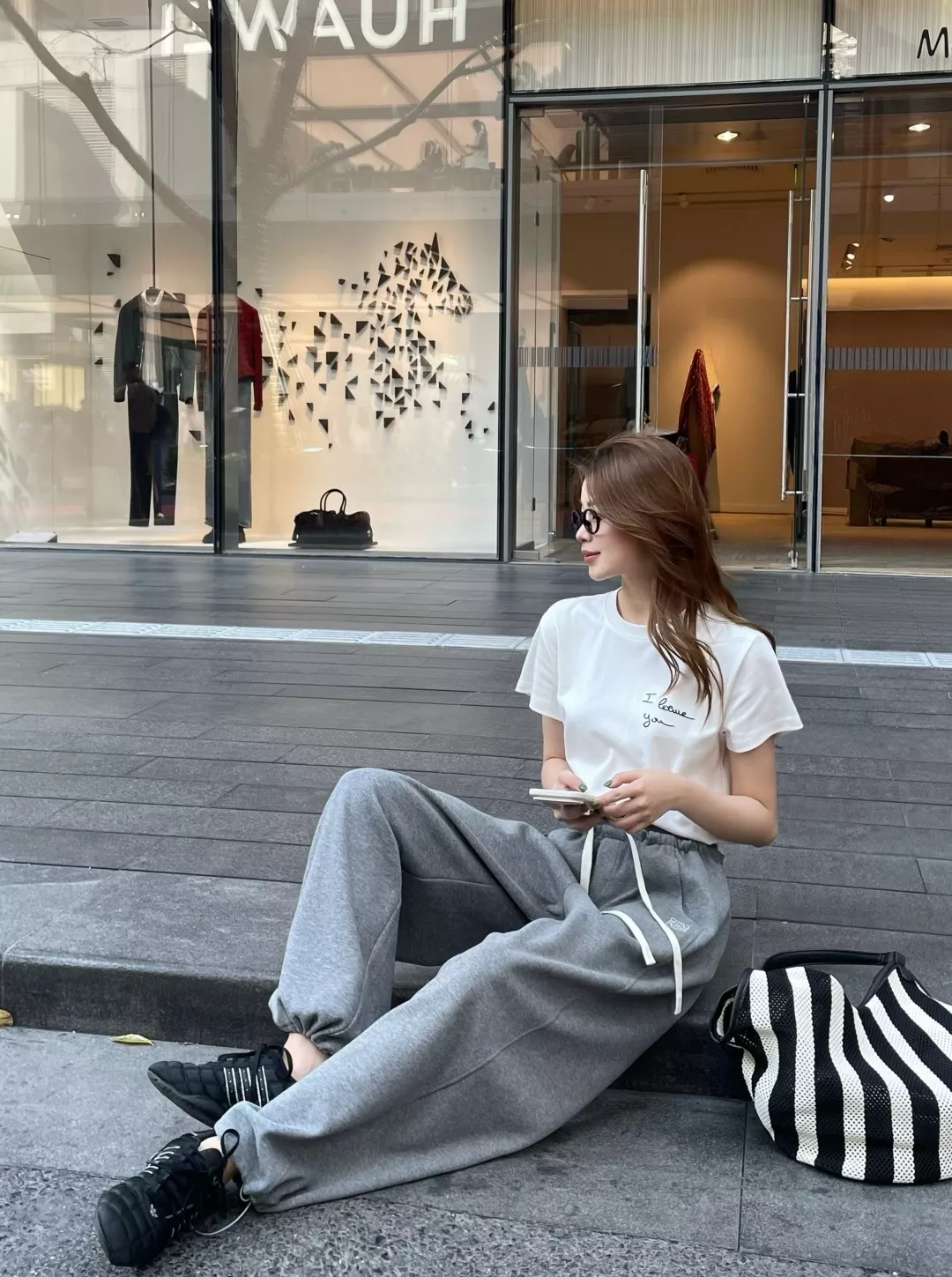로에베 로고 자수 밴딩 조거 팬츠 상세 이미지 40