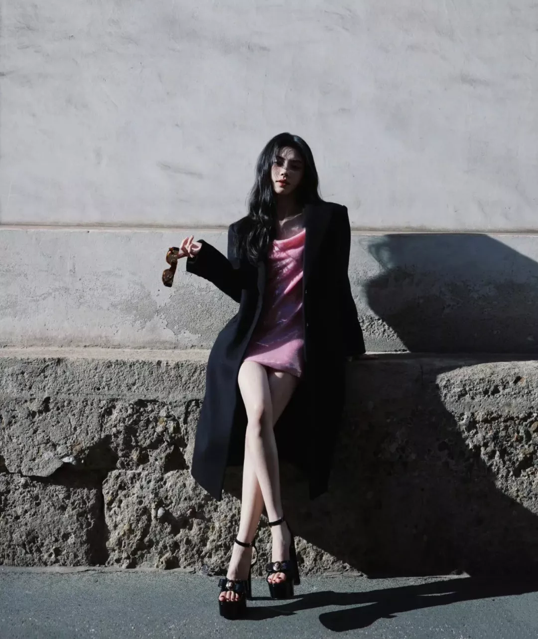 베르사체 블랙 테일러드 롱 코트 상세 이미지 20