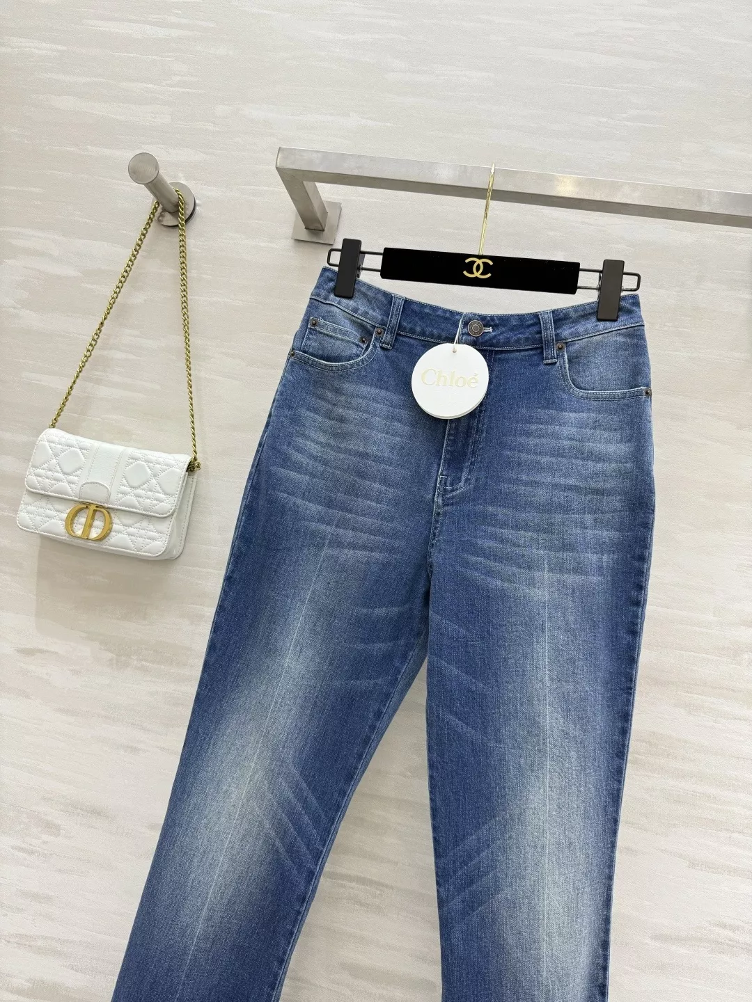끌로에 하이웨이스트 워싱 부츠컷 데님 팬츠 상세 이미지 2