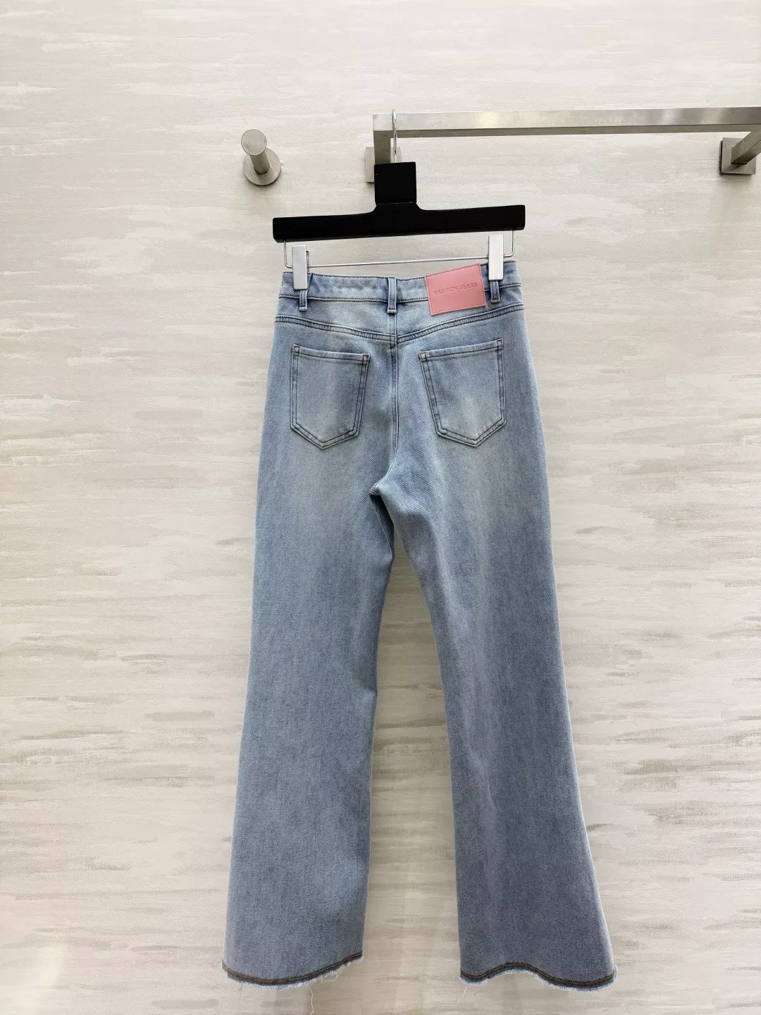 미우미우 빈티지 워싱 세미 부츠컷 데님 팬츠 상세 이미지 7