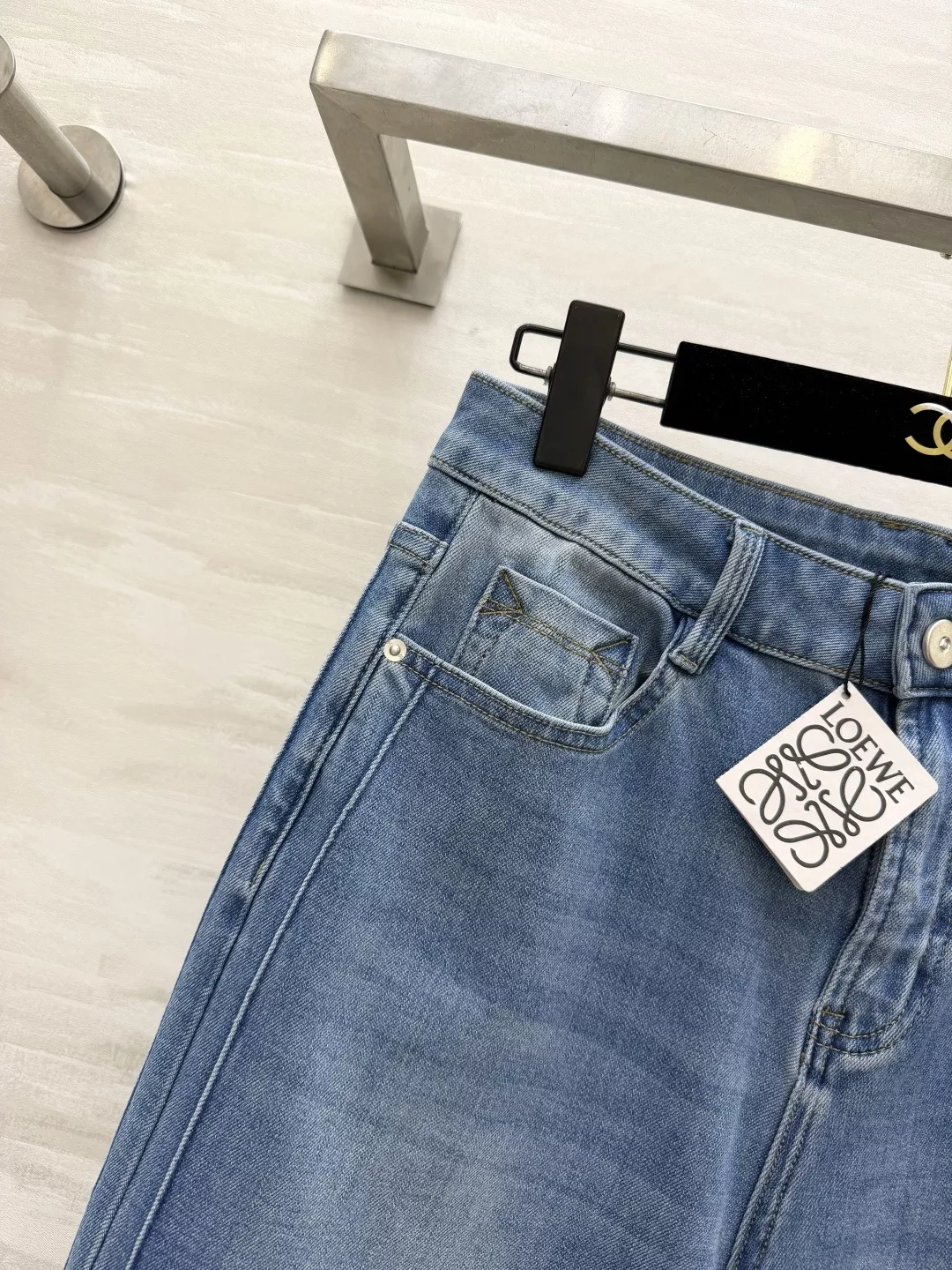 로에베 와이드 레그 데님 팬츠 상세 이미지 13