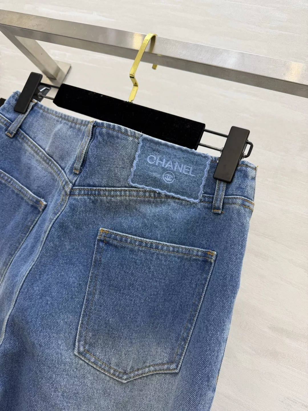 샤넬 워싱 부츠컷 데님 팬츠 상세 이미지 8