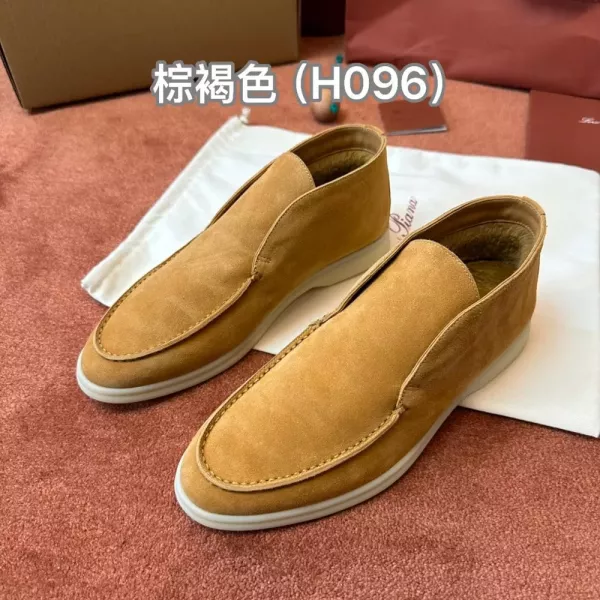 로로피아나 화이트 베이스 모카신 슈즈