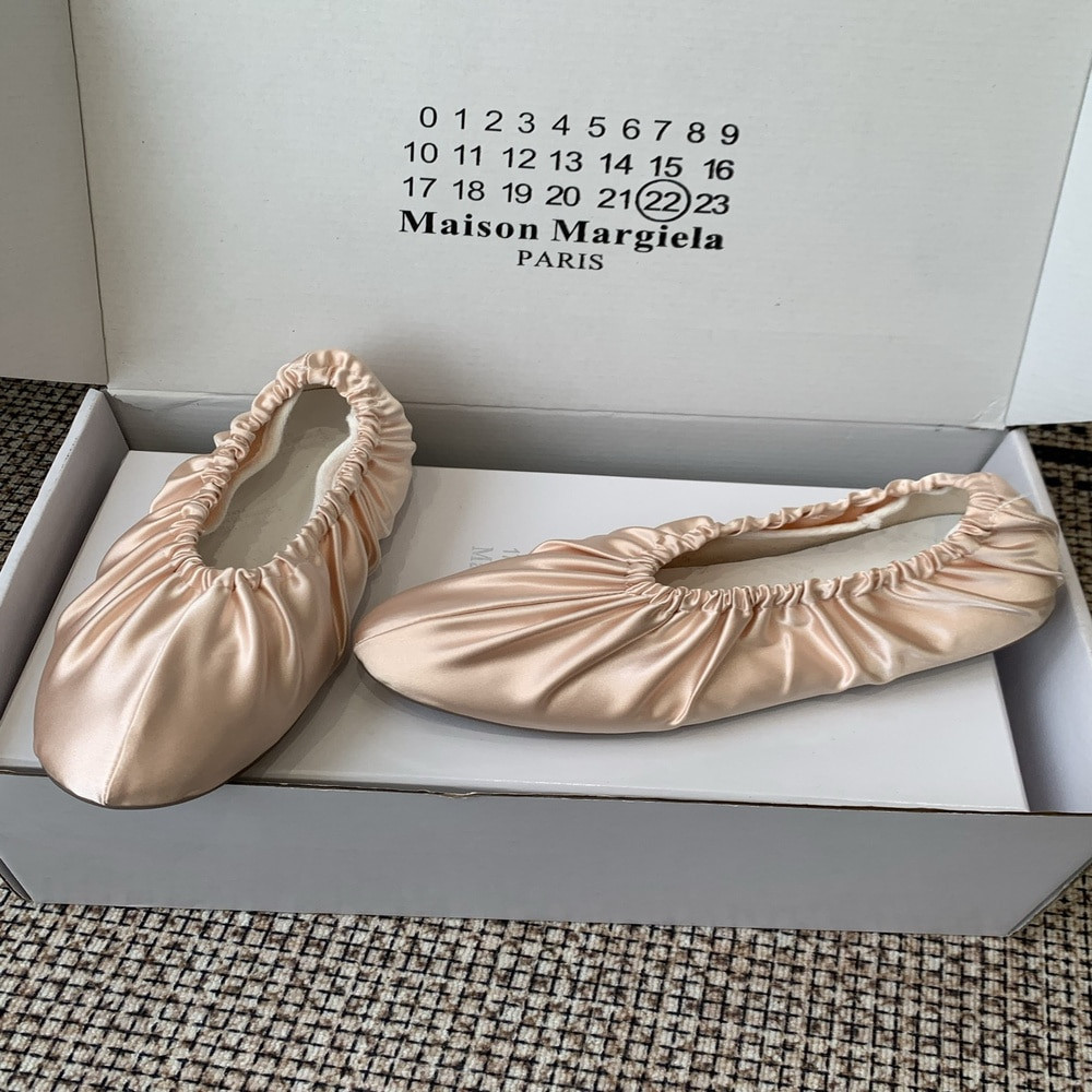 메종마르지엘라 클래식 셔링 발레리나 슈즈