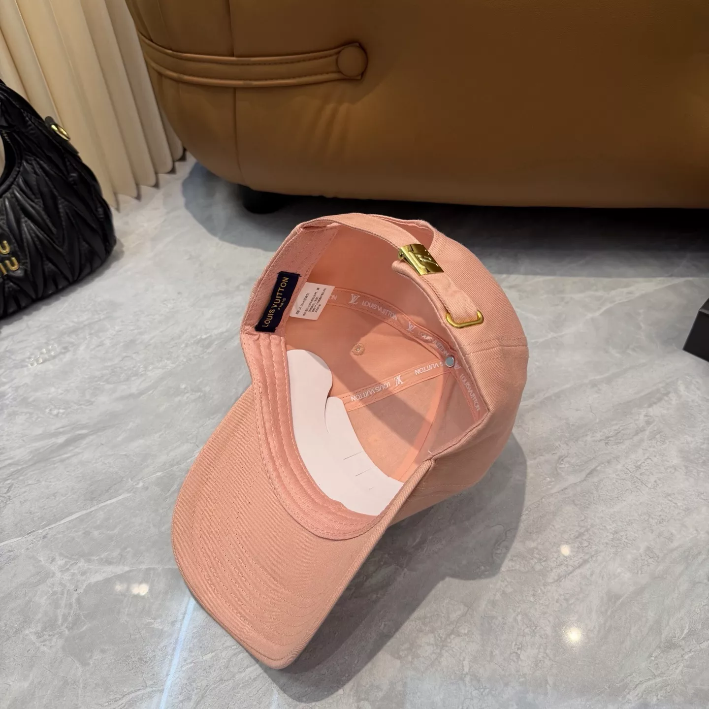 루이비통 자수 로고 캐주얼 캡 상세 이미지 4