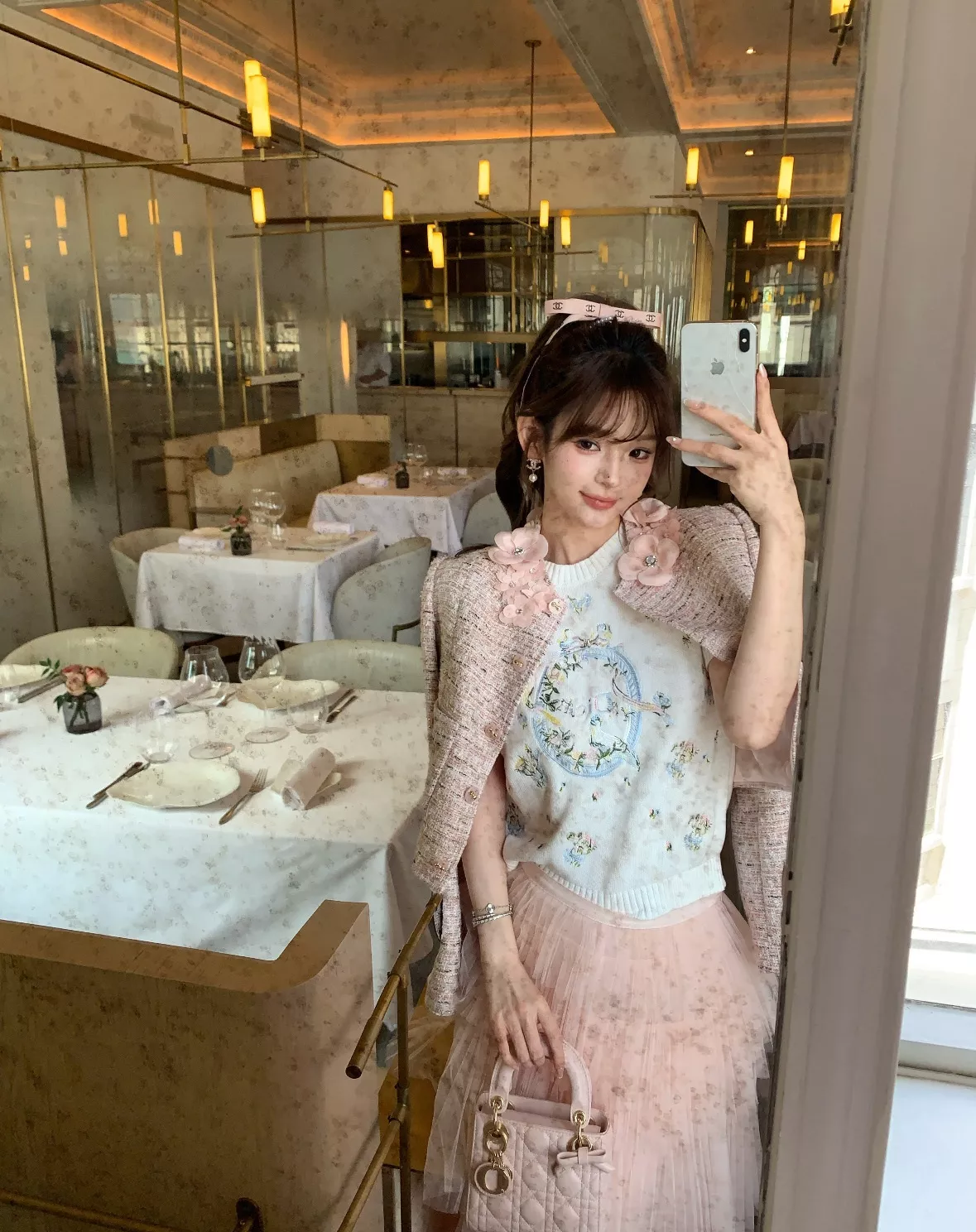 디올 화조 자수 캐시미어 반소매 상의 상세 이미지 45