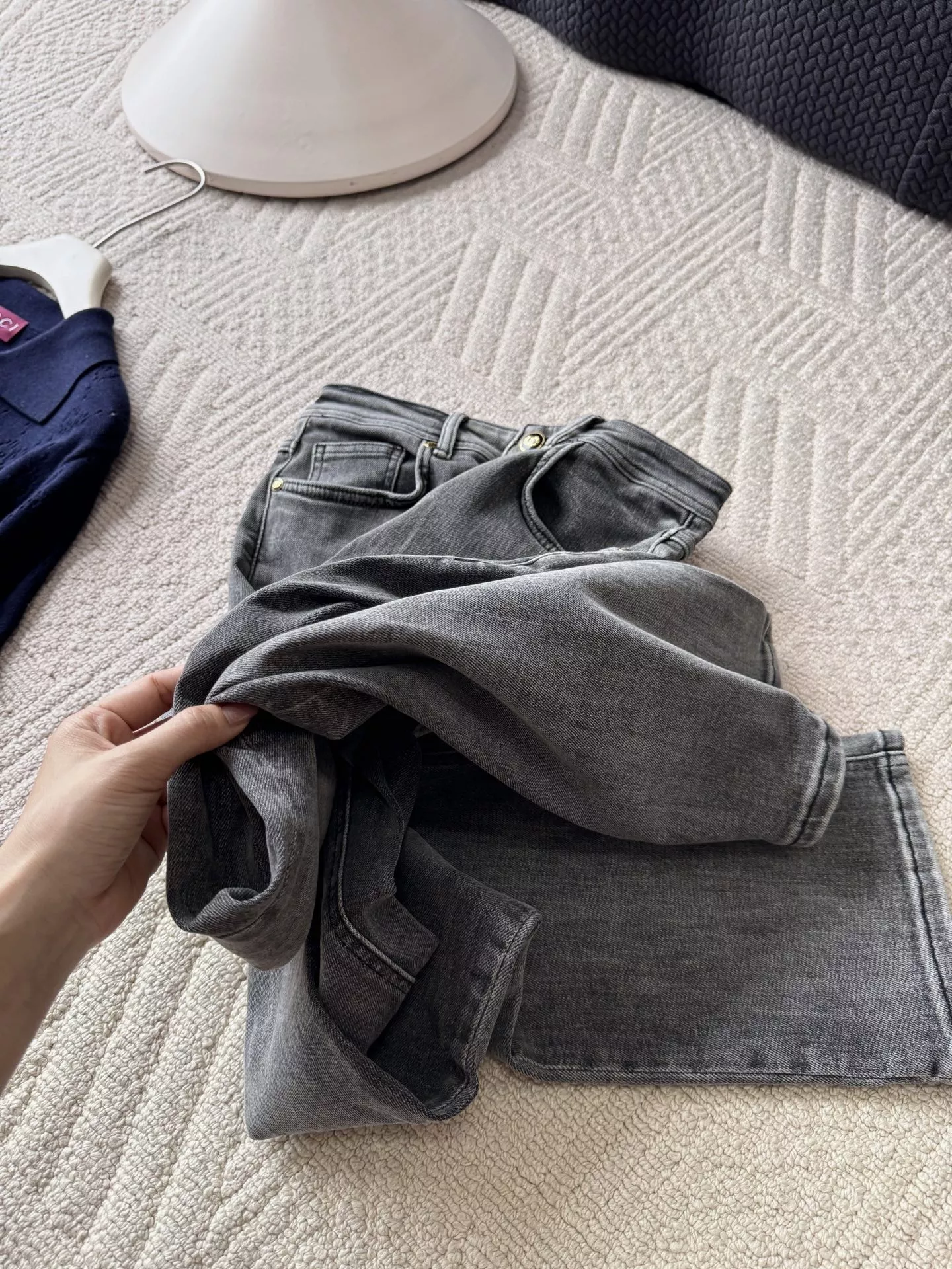 디올 자수 로고 워싱 데님 팬츠 상세 이미지 35